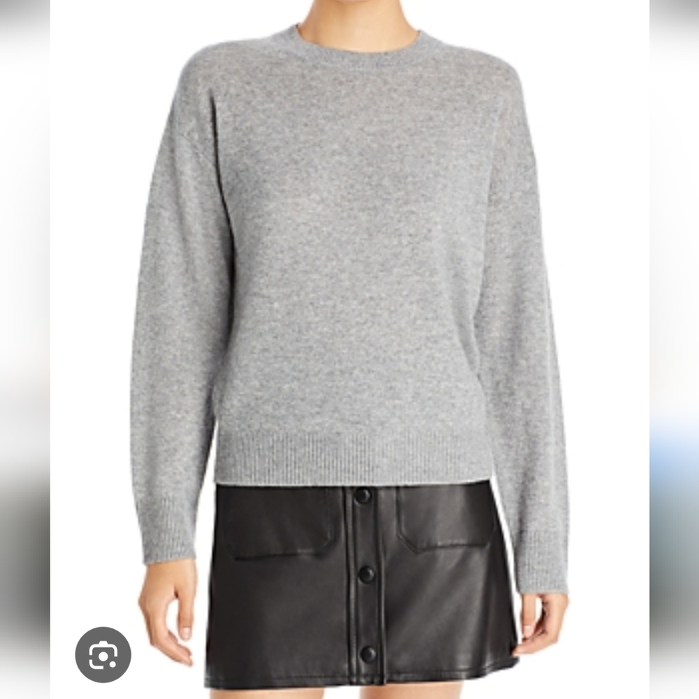 Theory Gray Crew Neck Sweater